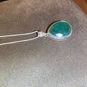 Elegant Silver and Green Pendant Necklace
